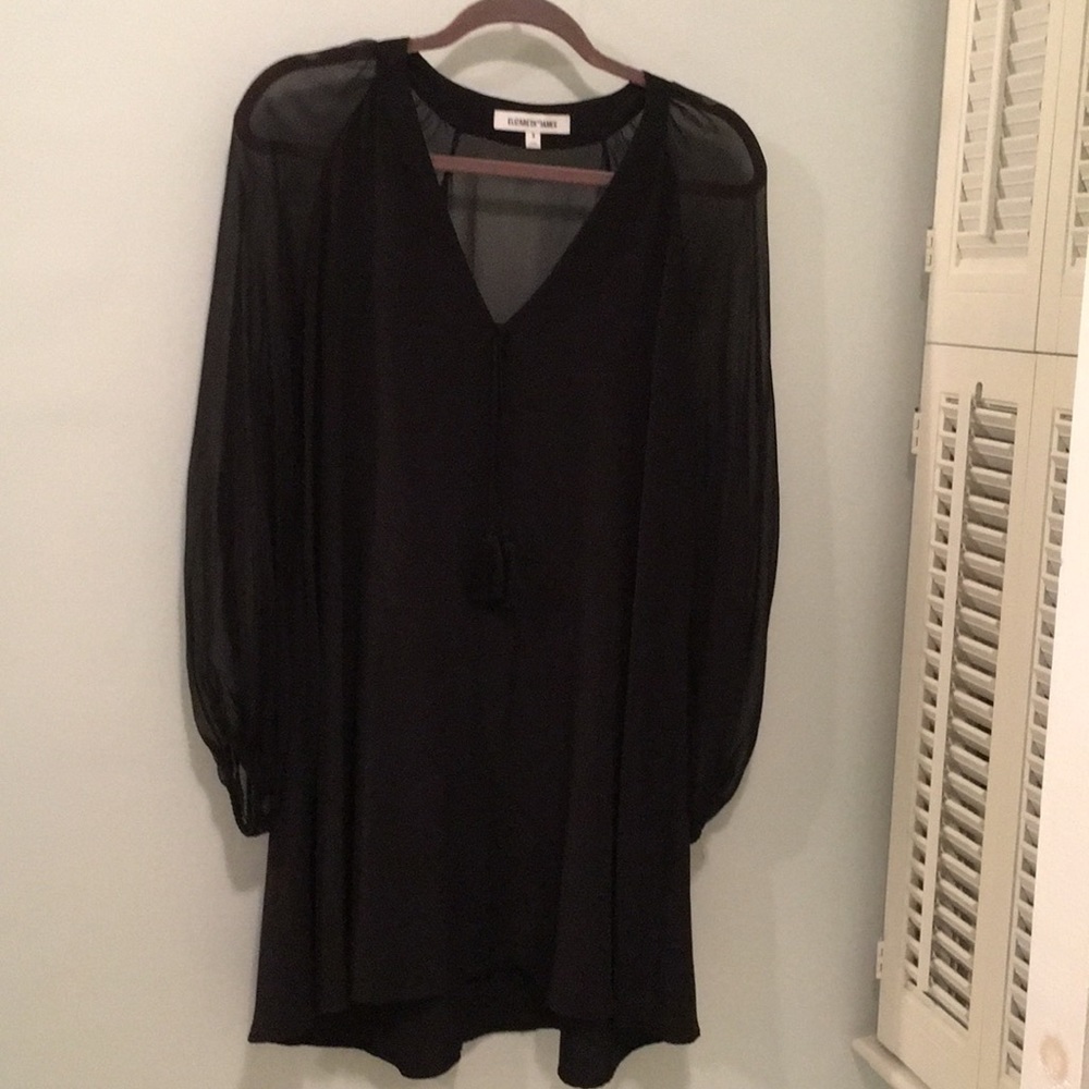 Elizabeth and James dress